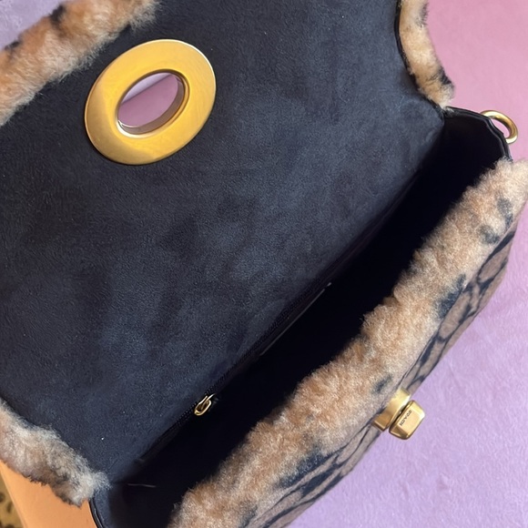 Coach x JLo bag 🤎 - Picture 2 of 7